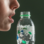 खानेपानीको बोटल २,४०,००० सुक्षम्-न्यानो प्लास्टिक द्वारा प्रदुषित